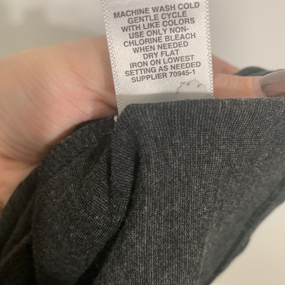 Liz Claiborne Grey Stretchy Pencil Skirt - Picture 5 of 5